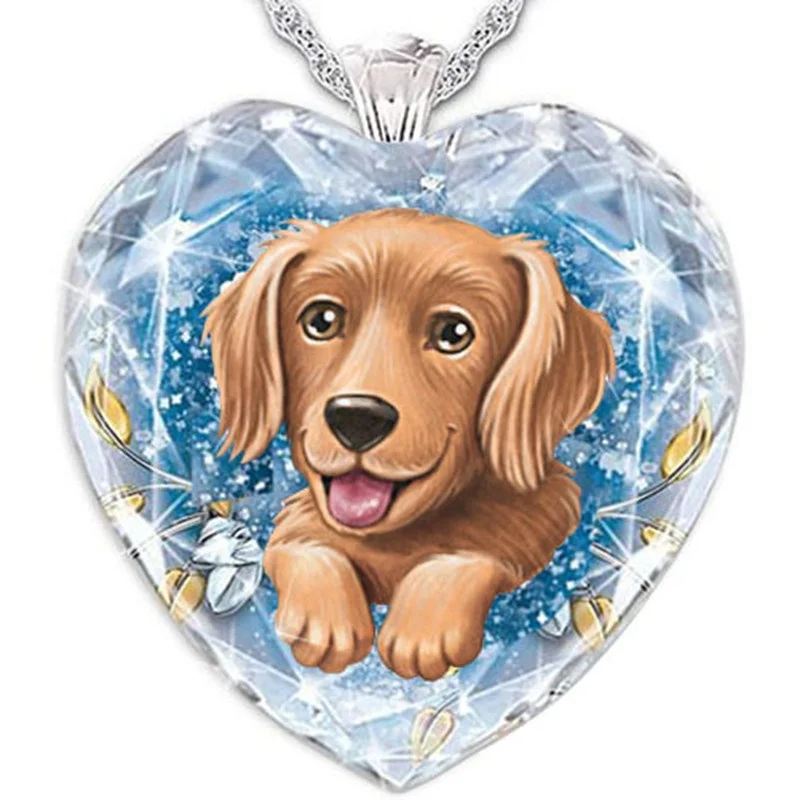 

The new golden retriever has been sent to the top, filling the heart crystal heart necklace with all their love