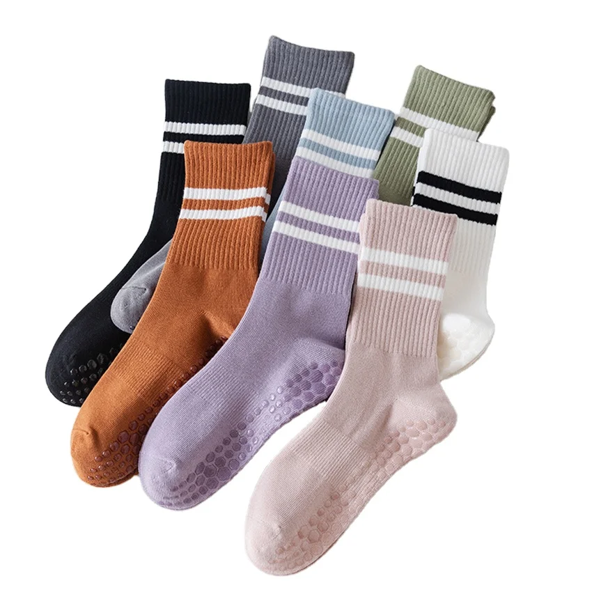 

Custom logo crew pilates anti slip sock gym reformer ribbed non slip pilates yoga socks for women non-slip grips