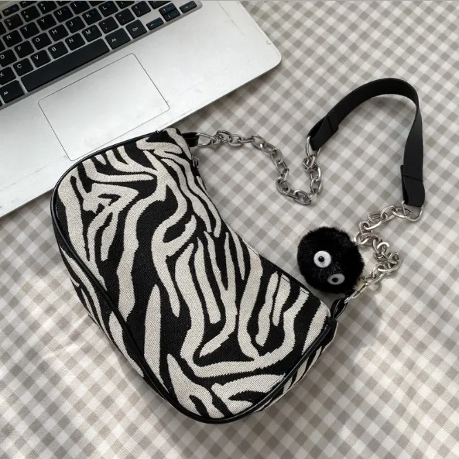 

2021 Hot sale Zebra Pattern Shoulder Underarm Bag Vintage Cloth ladies handbags with Pendant, Customizable