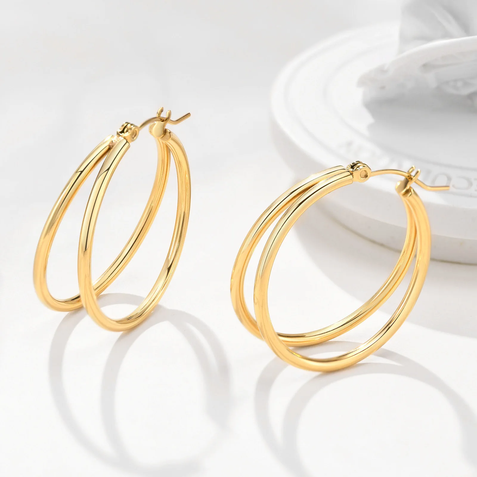 

32mm Double Circle Hollow Tube Earrings Stud Women Fashion Ear Jewelry 18K Gold Plated Stainless Steel Hoop Earrings (KSS381), Same as the picture