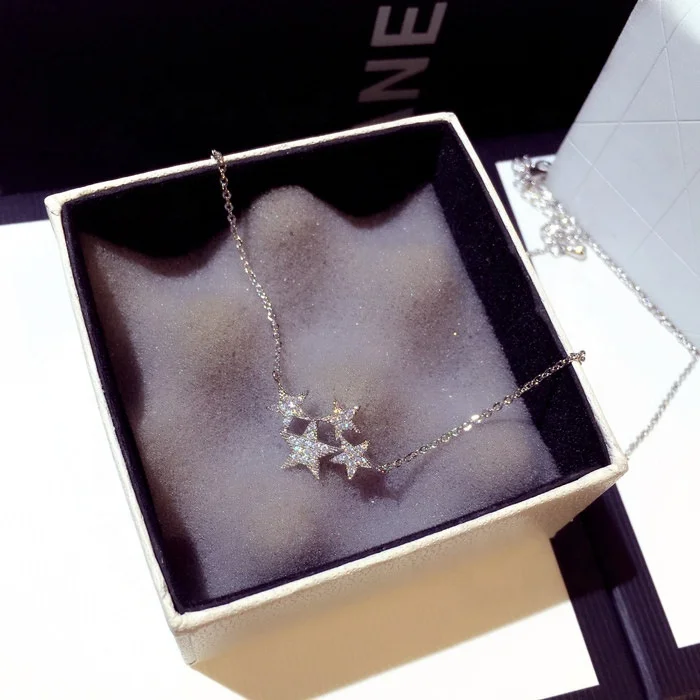 

Cute zircon Star Pendant Necklaces For Women Exquisite Clavicle Short Necklace Fashion Jewelry