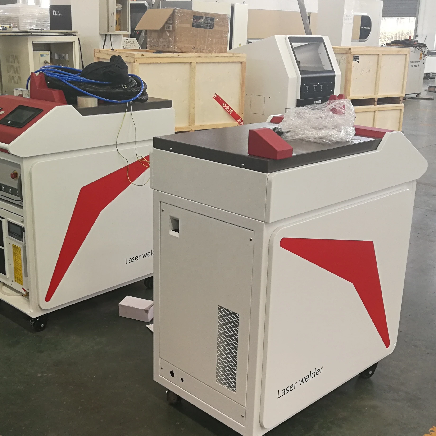 
Easy-to-operate 1000 watt metal laser handheld welding gun 