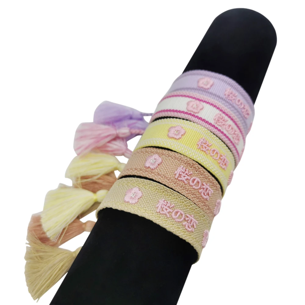 

2021 custom logo handmade braided bracelet adjustable woven friendship bracelets for Japan Market, Can be customized