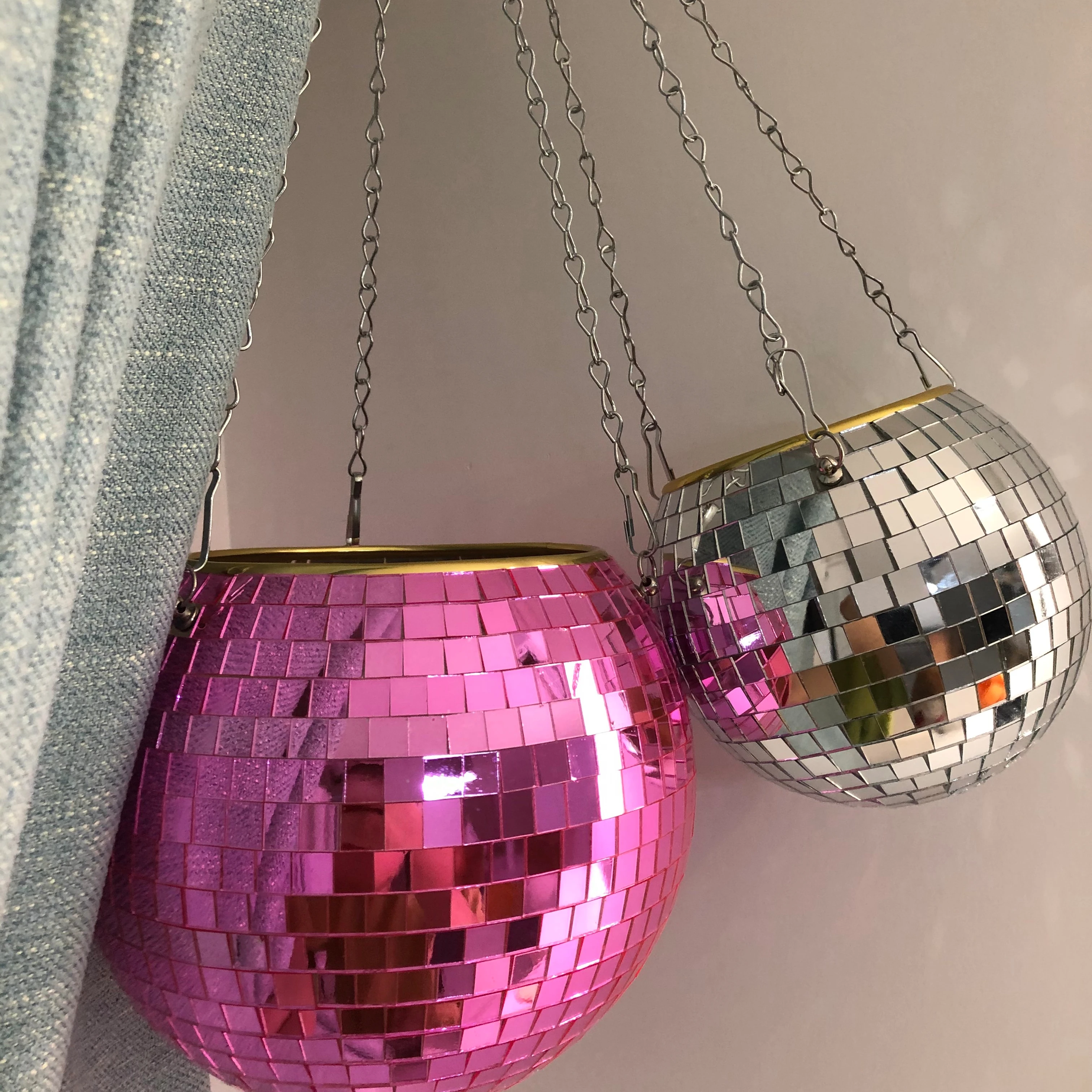 

Hot sale Disco mirror ball planter pot ball shape hanging pots planters pretty ball shape flower pot, Customized color