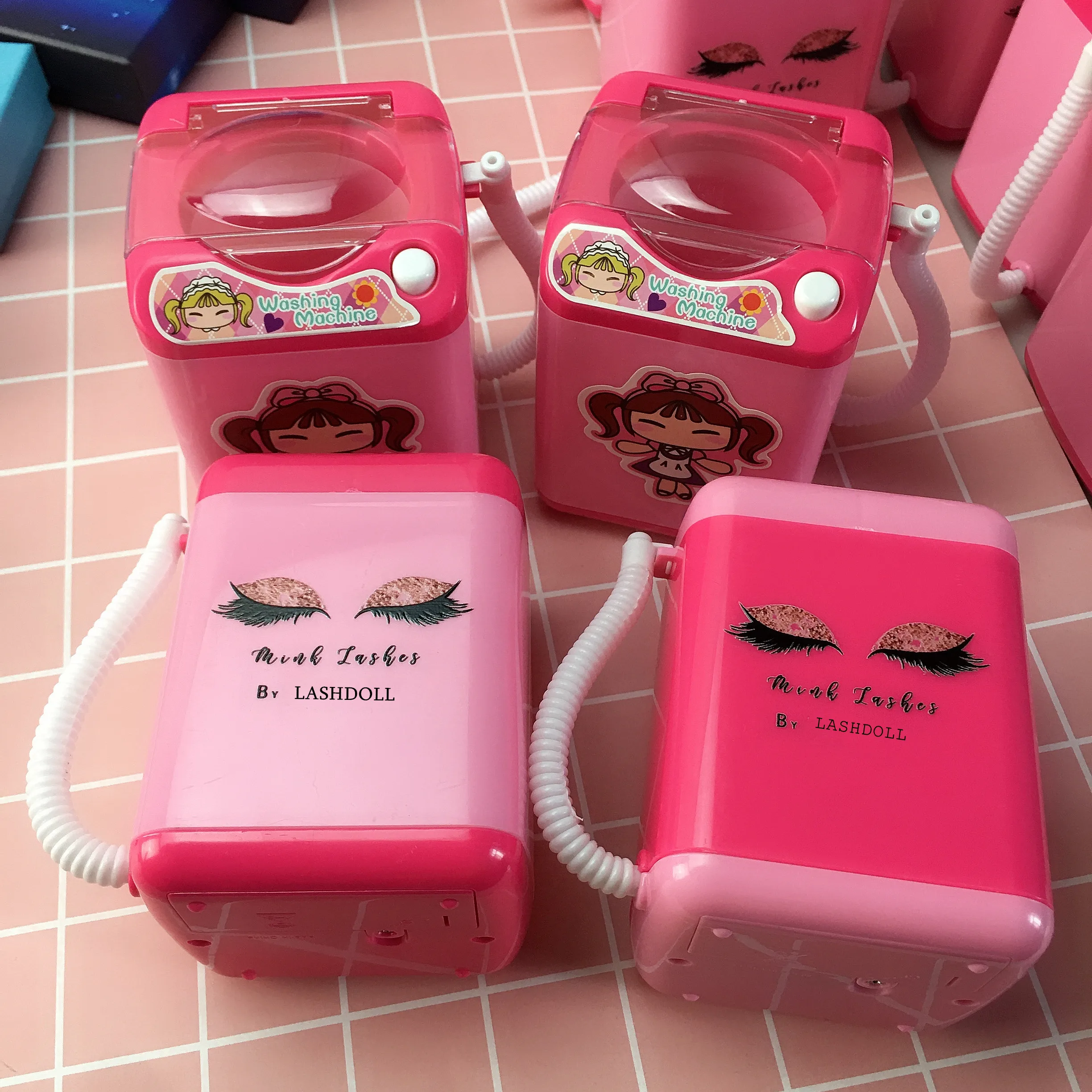 

Mink Eyelash Vendor New Products False eyelash washing machine with low MOQ and super fluffy mink eyelashes, Black and pink