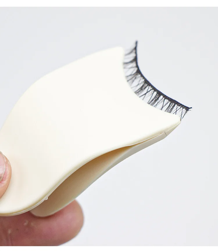 

Lashes Buddy Makeup Tools False Eyelashes Applicator Tool Lash Clip Applicator for Wear Eyelashes