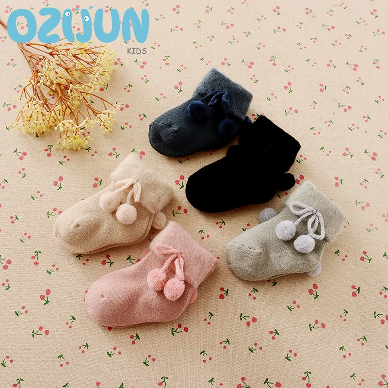 

Warm Winter Baby Socks Cute Two Balls Terry Warm Socks 0-3 Years Newborn Baby Girls Boy Short Socks