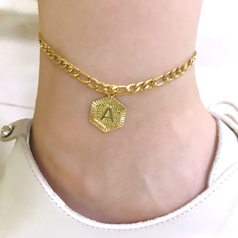 

Hongtong American Hot Sale New Fashion Letters stainless steel anklets Gold A-Z Initial Anklets For Women, Photo