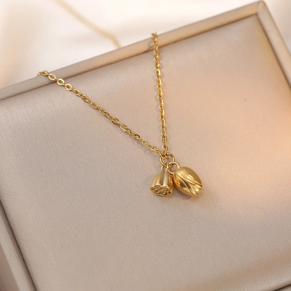 

Gold Plated Stainless Steel Elegant Women Charm Pendant Lotus Flower Root Charm Necklace