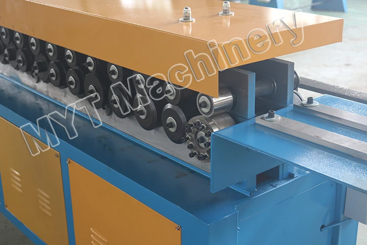 TDF flange former