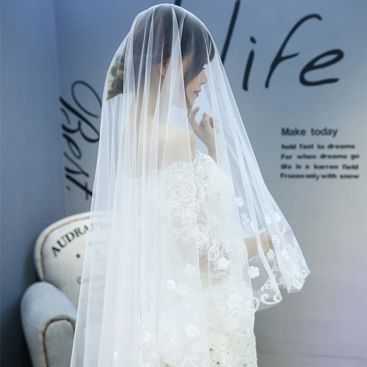 

Soft Bridal Veil Wedding Veil Sequins Lace Long Bridal Veil with Comb, White