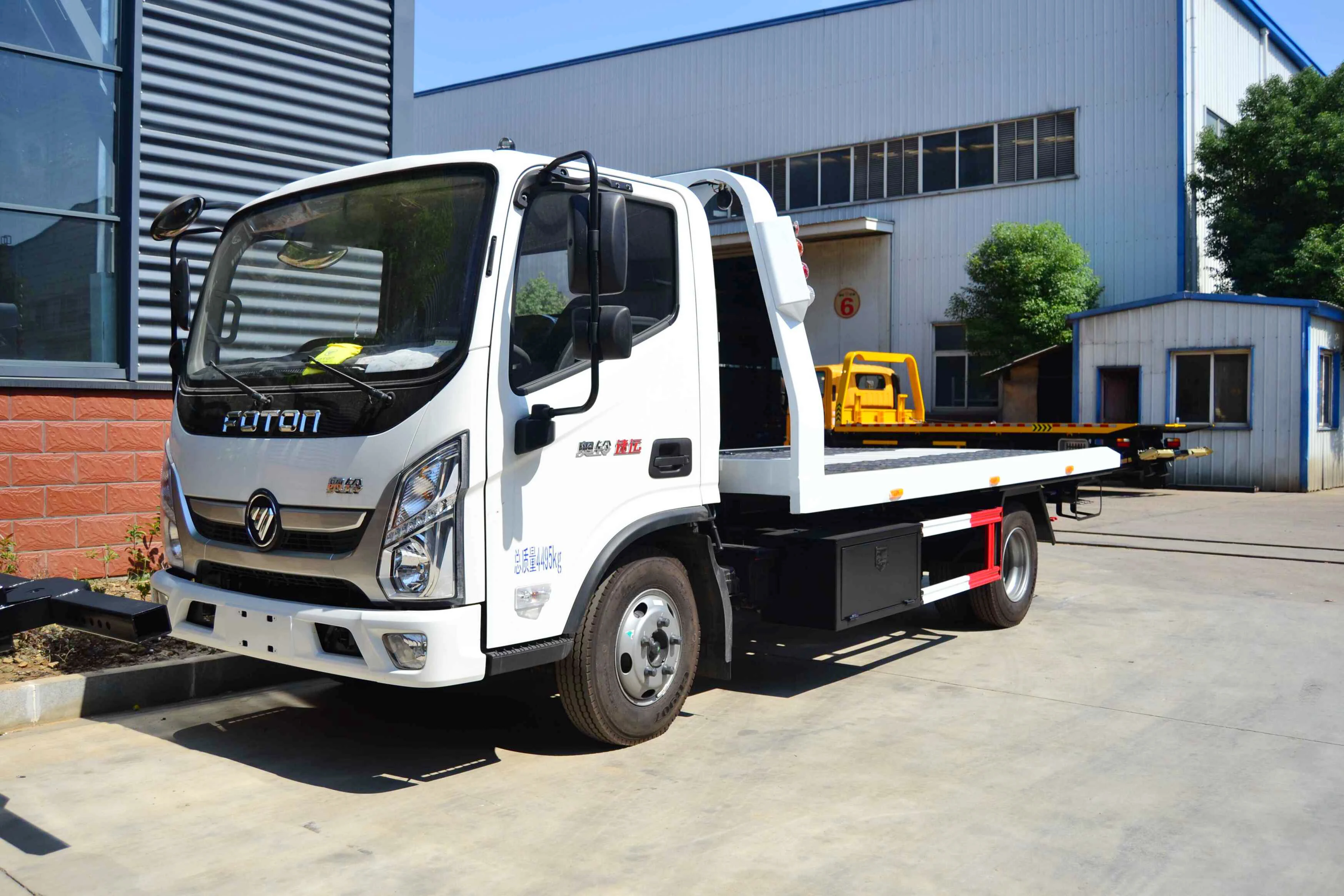 4m small flatbed road wrecker tow truck for sale