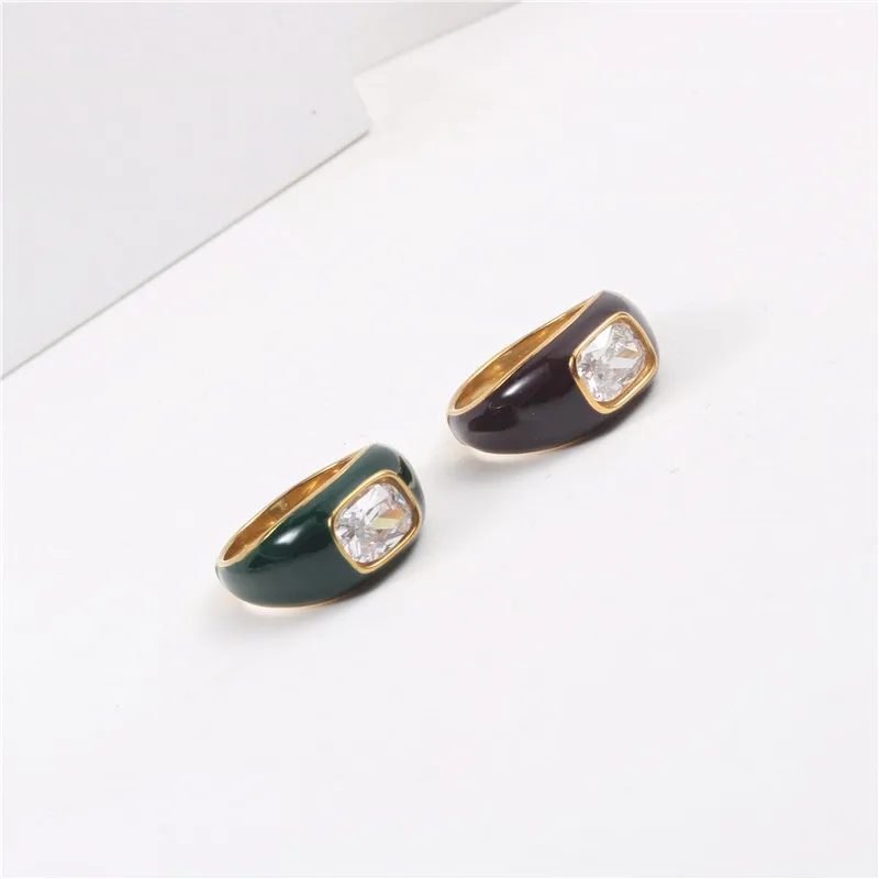 

Stylish PVD Gold Plated Vintage Diamond Emerald Enamel Rings Stainless Steel Rings for Women