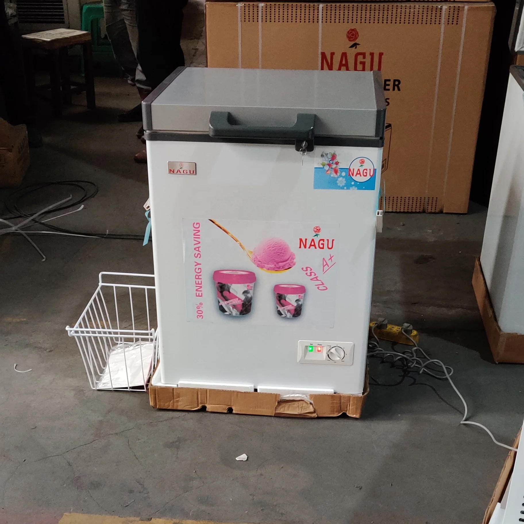 
Good Quality Top Open Door Chest Freezer /Deep Freezer BD 108L 