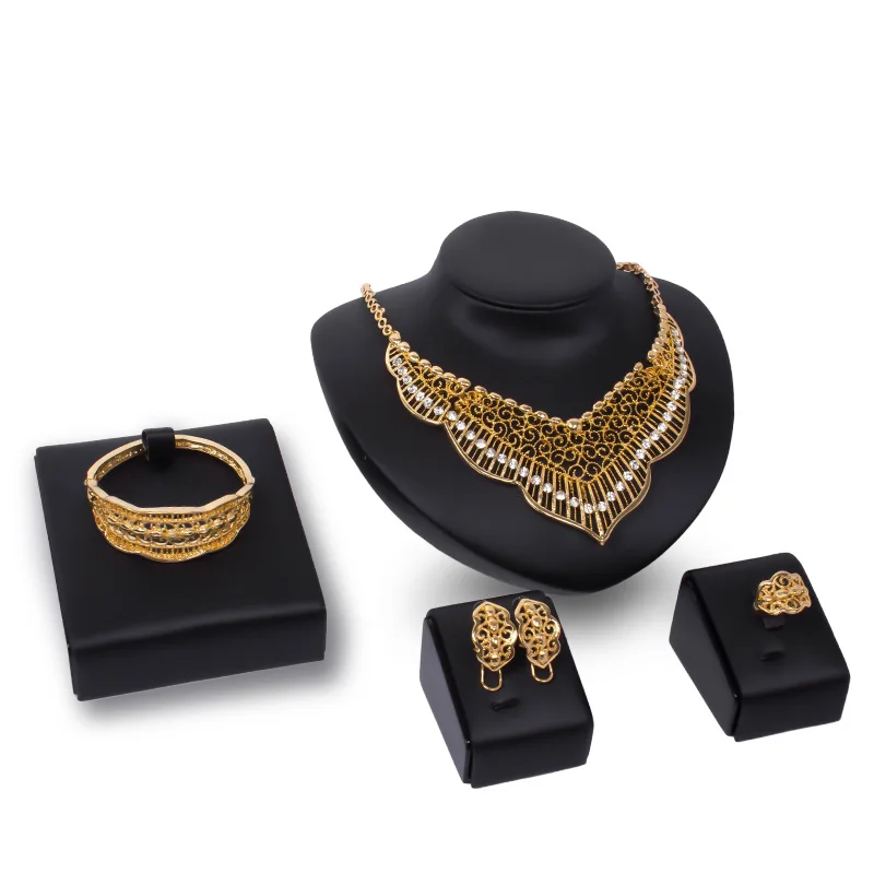 

Women African Fashion 4 Pcs Jewelry Sets Necklace Earring Bangle Luxury Saudi 18K Gold Plated Dubai Wedding Bridal Jewelry Set, Photo