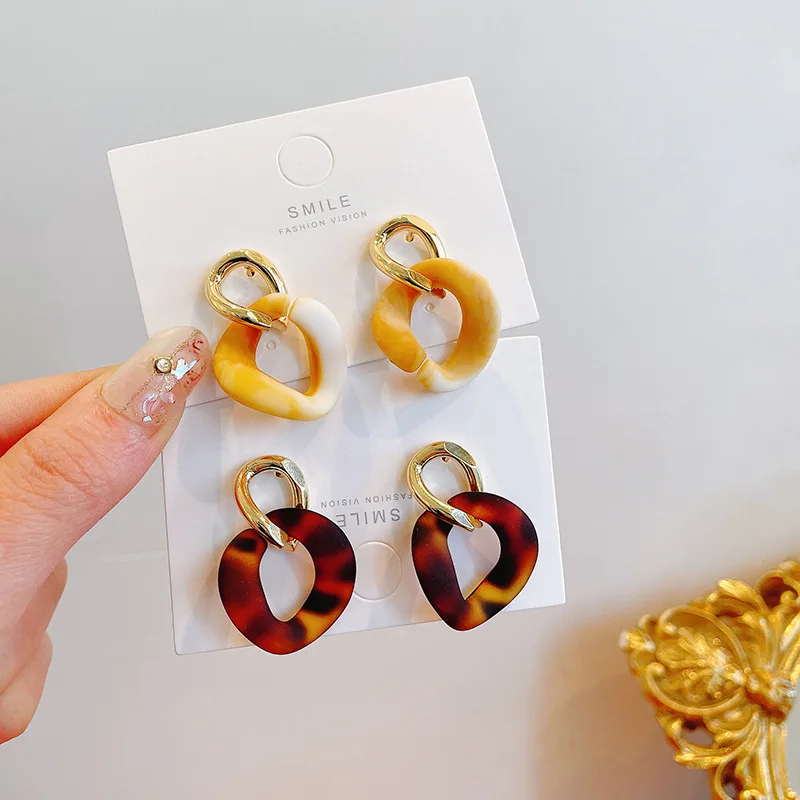 

Fashion Simple Resin Chain Earrings Geometric Oval Tassel Earrings Mottled Acrylic Earring, Picture