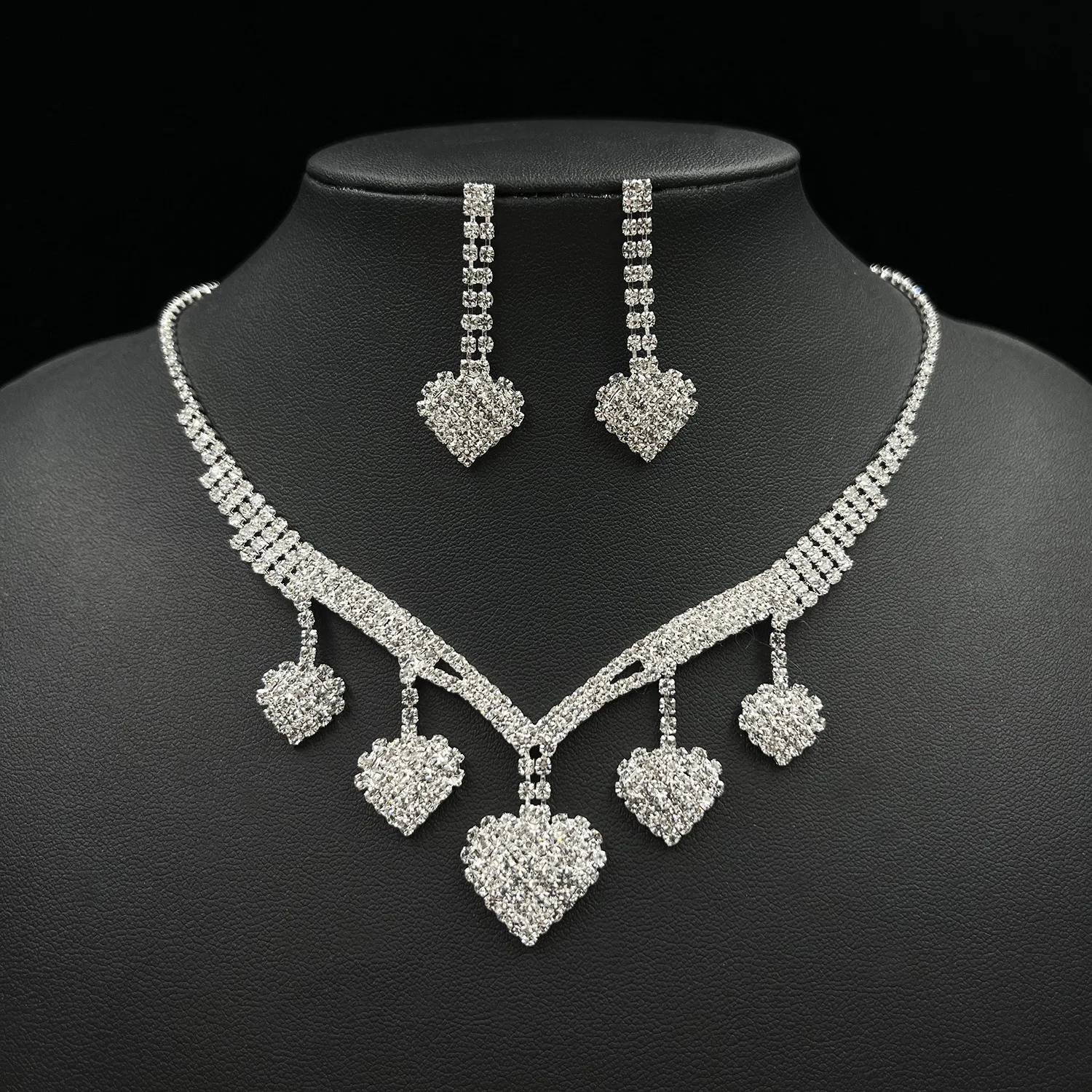 

European And American Fashion Jewelry Set Bling Rhinestone Necklace Earrings Jewelry Set Heart Bridal Wedding Jewelry Sets
