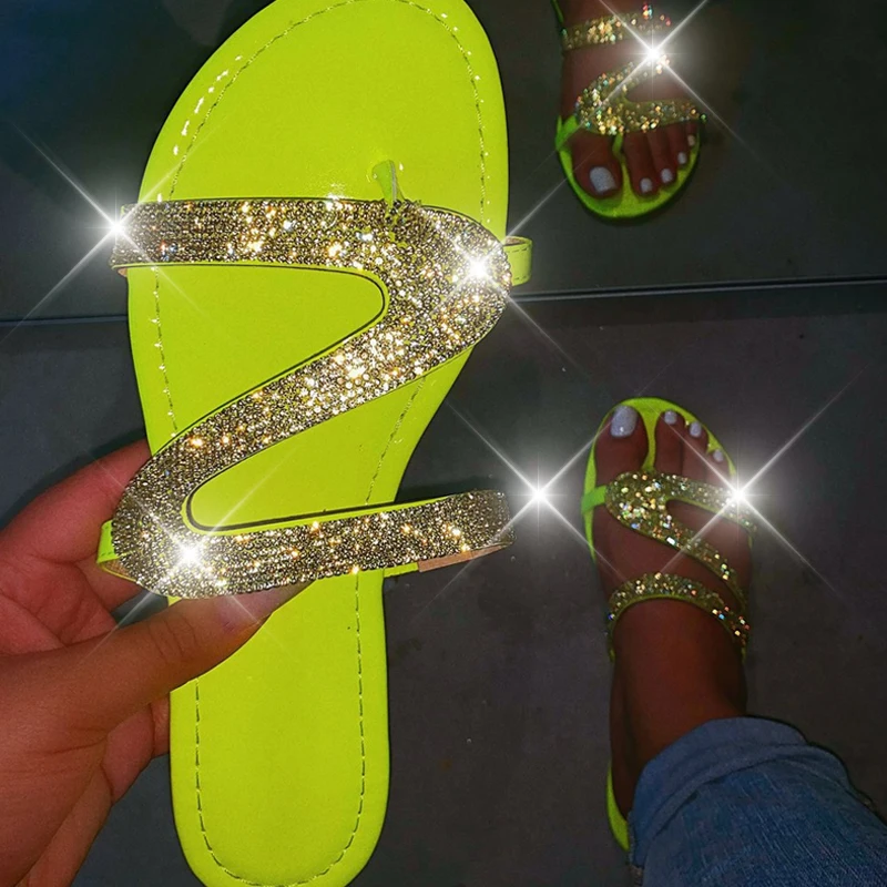 

Women Summer Flat Bling Slippers Transparent Soft Jelly Shoes Female Flip Flops Sandals Outdoor Beach Ladies Slides Plus Size