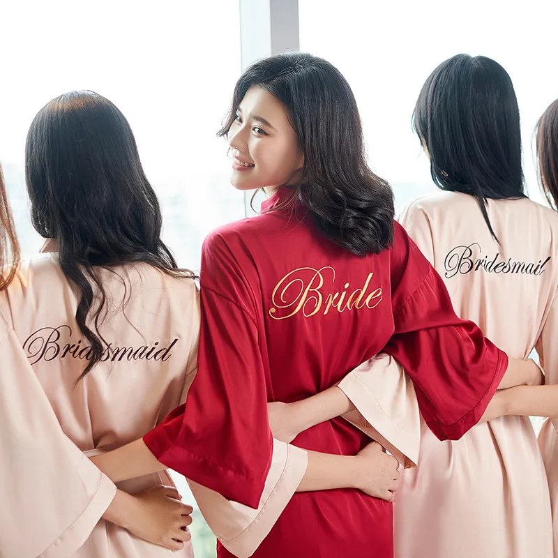 

Wholesale 2022 new bride bridesmaid robe with gold letters mother sister of the bride wedding gift bathrobe kimono satin robes