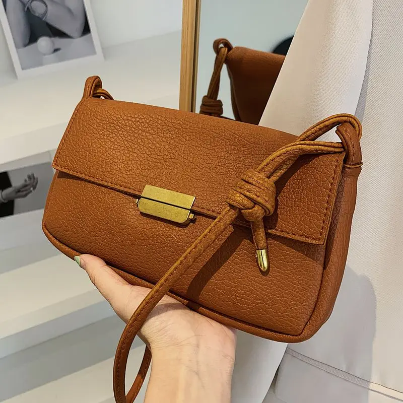 

Custom women's bag new niche design casual one-shoulder retro armpit bag PU soft cross-body bag wholesale, 4 color