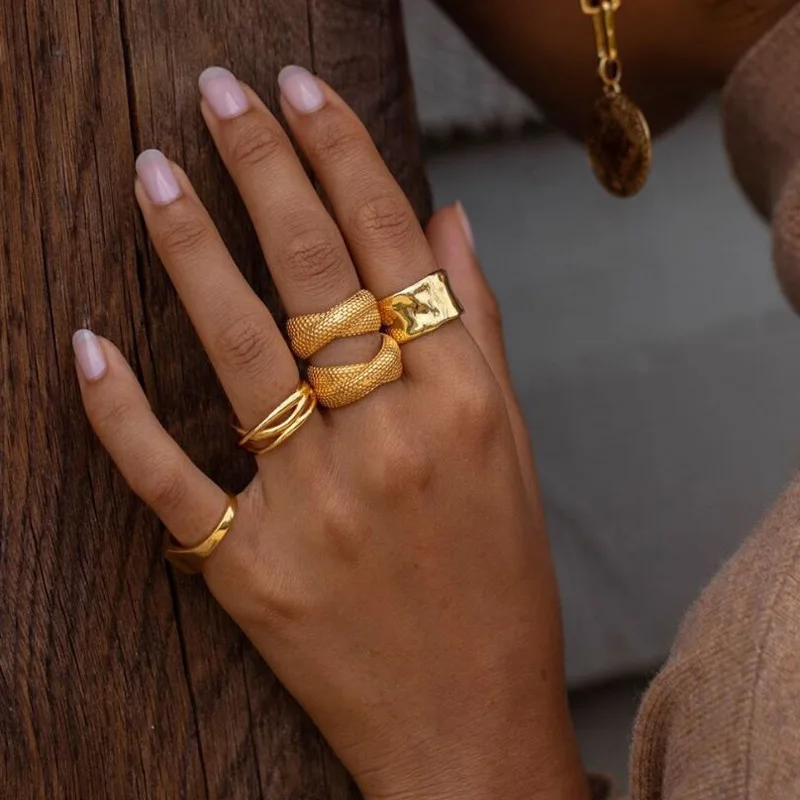 

Vintage Exaggerate 18K Gold Plated Crystal Rhinestone Two Circle Cross Band Rings Gold CZ Chunky Rings