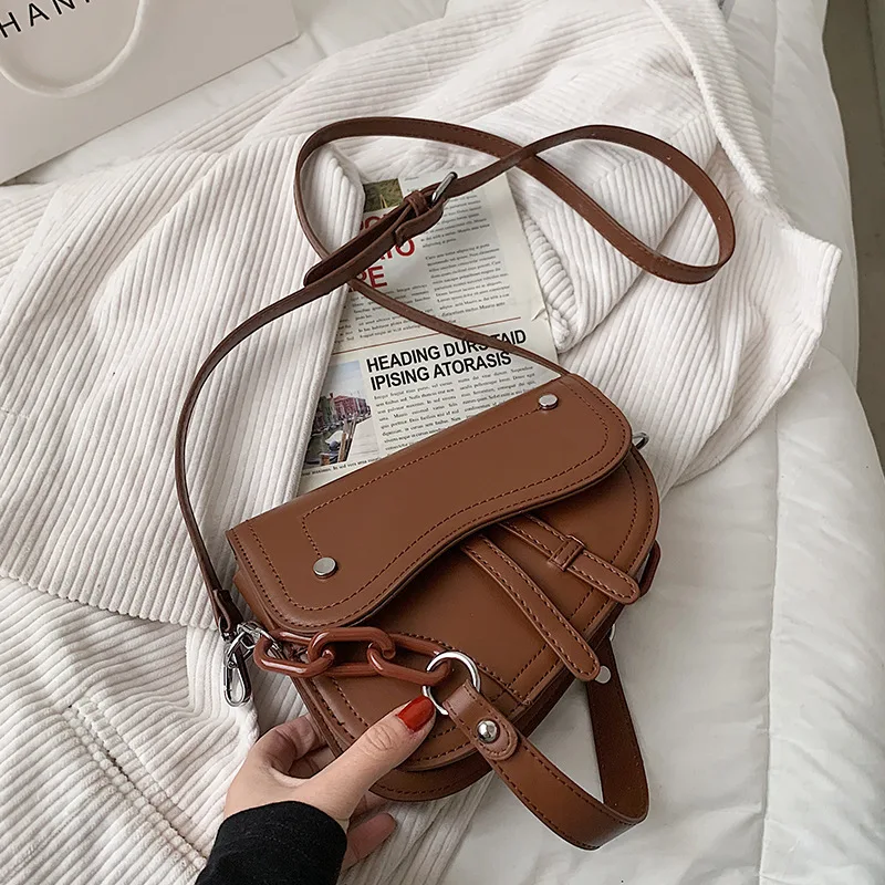 

2021 New style saddle bag simple shoulder handbag black Pu Lady crossbody bag, 4 colors