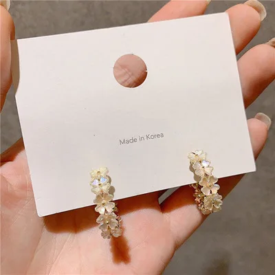 

Jachon New Elegant Cute Shell Flower Hoop Earrings Geometric Hollow Circle Flower Earring Boucle d'oreille Gifts