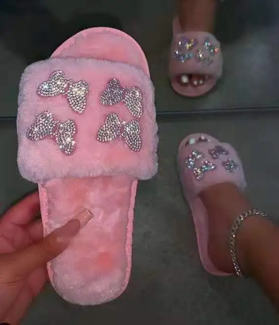 

2021 New Design Customize Fashion Trending Rhinestone Butterfly Fur Slippers Flat Colorful Furry Slides Home Shoes, Picture