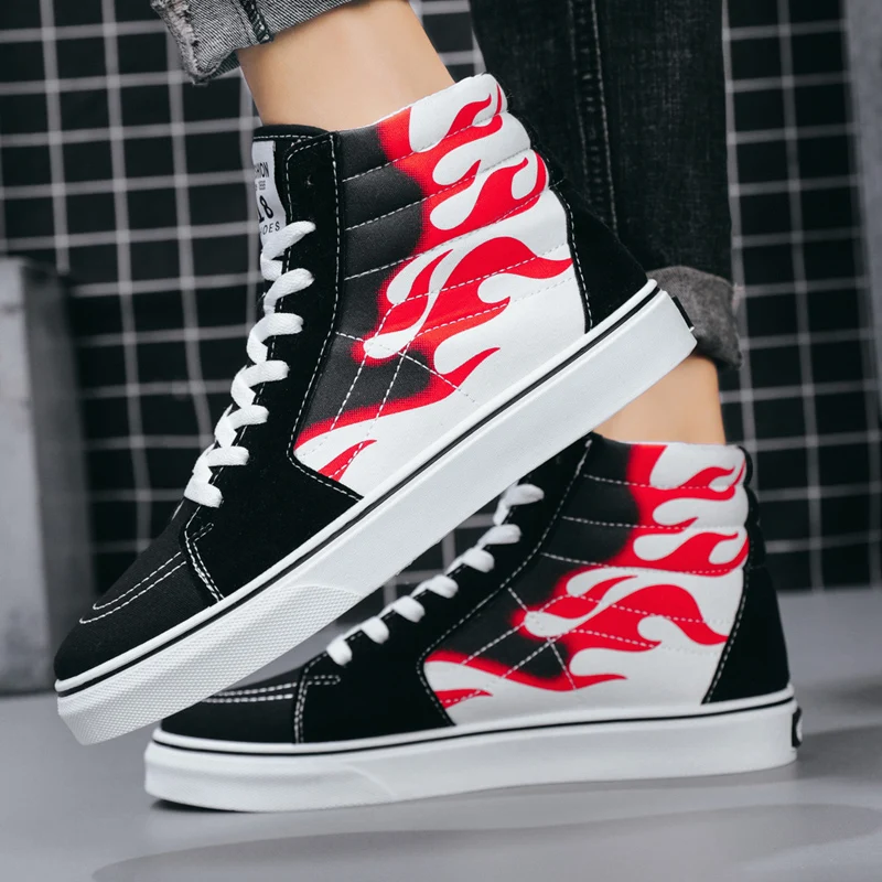 

High Quality men Canvas Shoes 2021 new fashion High Top Flats men Vulcanized Sneakers men`s Casual Shoes male skate board shoes