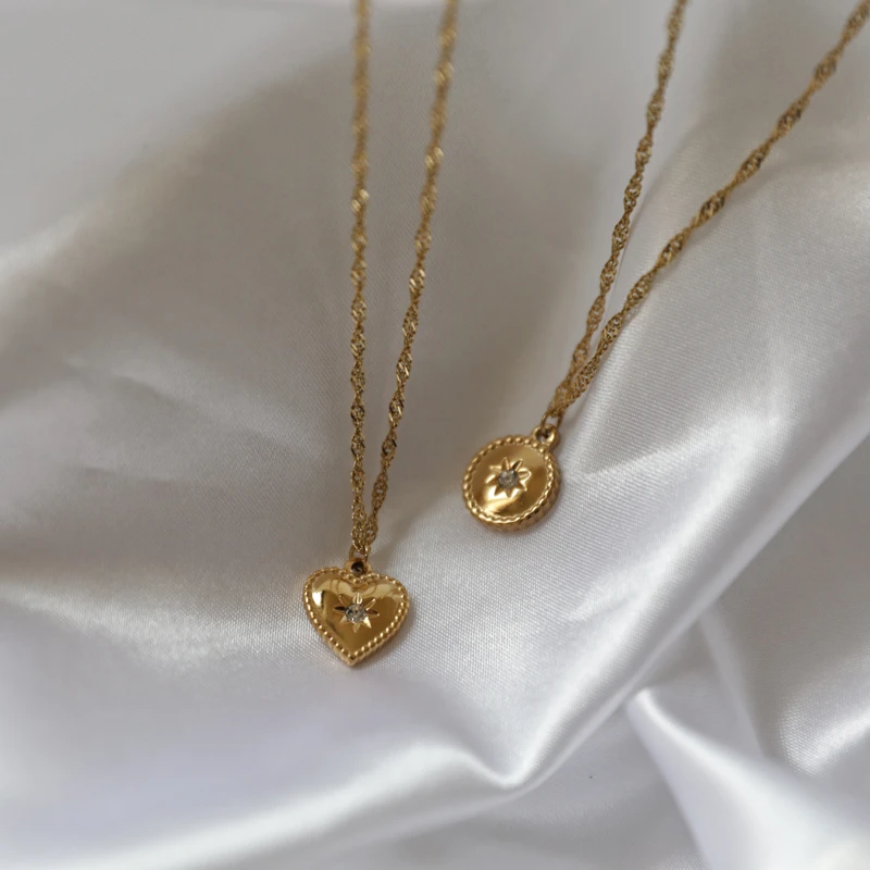 

Tarnish Free Joolim 18k Gold Plated PVD Heart Round Pendant Necklace Stainless Steel Necklace Trendy Jewelry