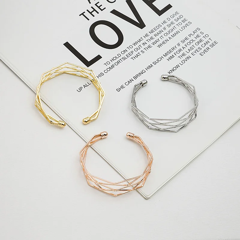 

Simple Temperament Multi Layer Angle Couple Hand Ornaments Bracelet Geometric Polygon Shaped Open Bangle, Gold silver and rose gold