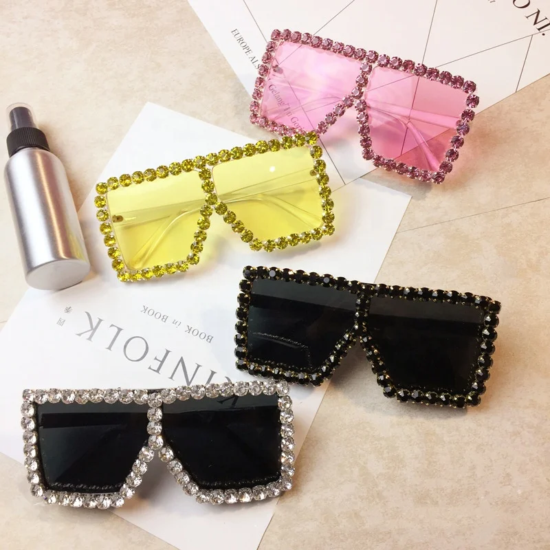 

Fashion sunglasses newest 2020 oversized trendy square rhinestone women shades sunglasses, Picture shows