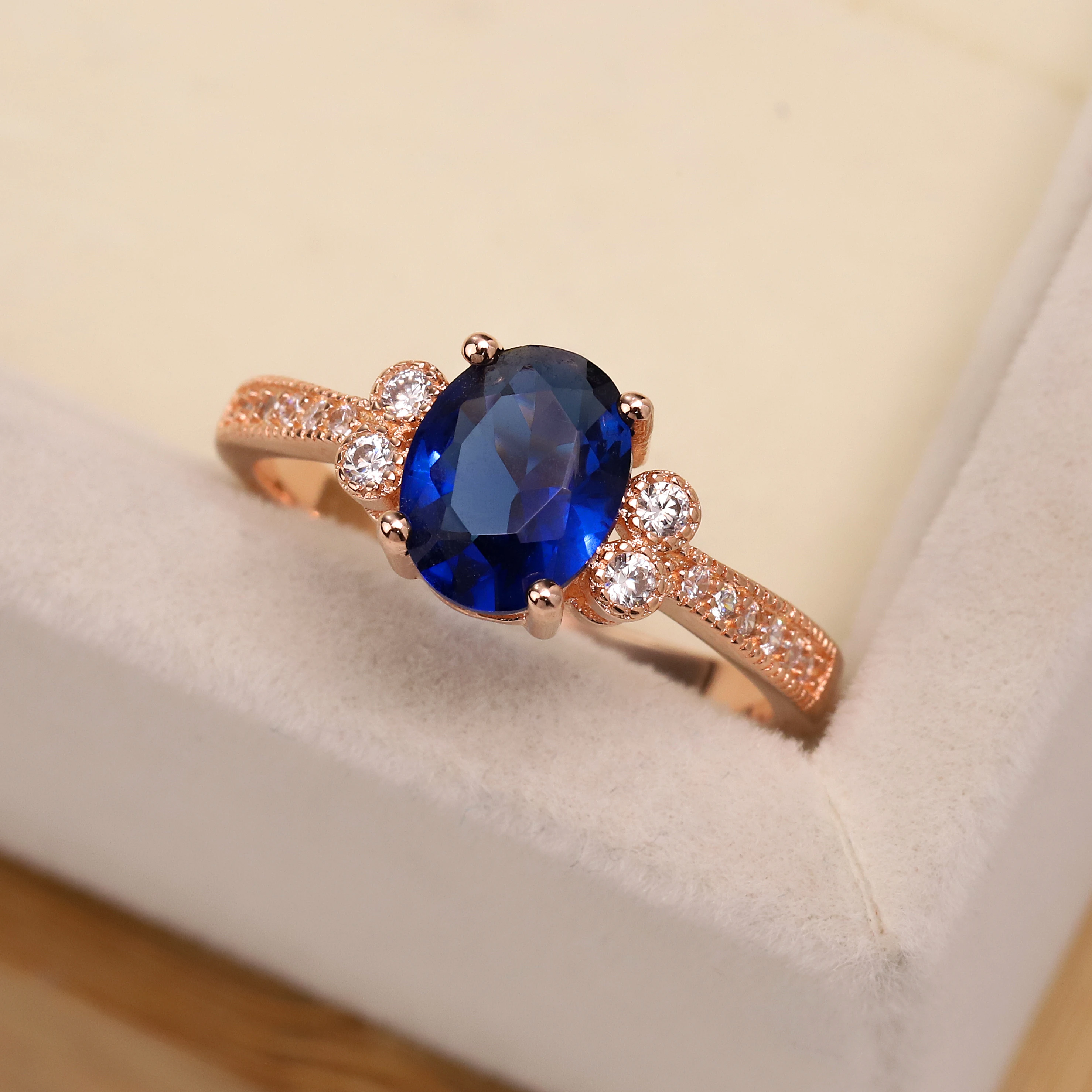 

Best selling European and American S925 silver plated rose gold wedding ring zircon lady blue goose egg crystal jewelry