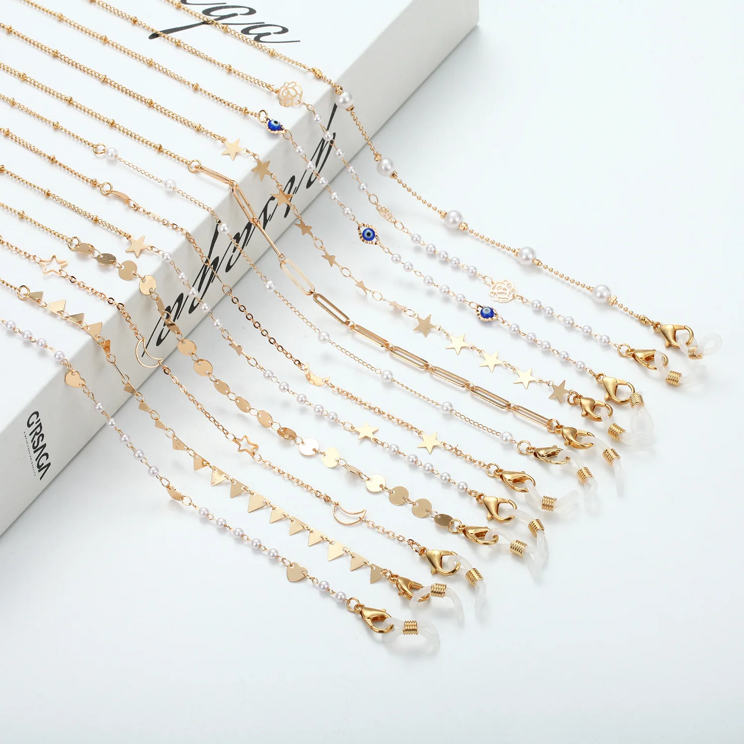 

Gold-plated Eyeglass Chains Sunglasses Necklace Metal Glasses Chain Eyewear Cord Holder Anti-slip Chain Glasses Lanyard