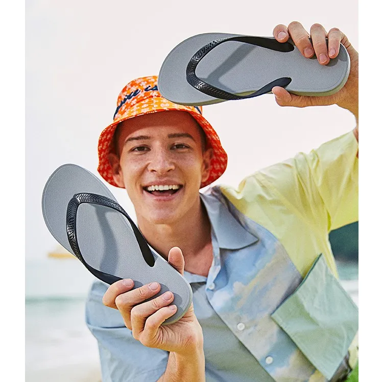 

Fashion High Quality PVC EVA Man Slippers Flip Flop Casual Man Rubber Sandals Flat Beach Flip Flop