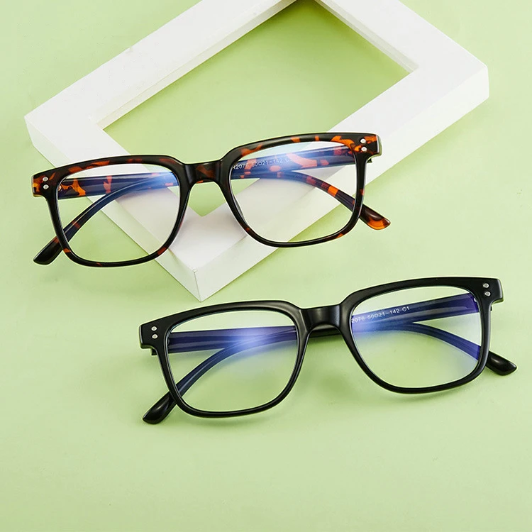 Retro Rivet Men Women Glasses Frame Vintage Eyeglasses Ultra-light Fashion Eyewear Spectacles Frames