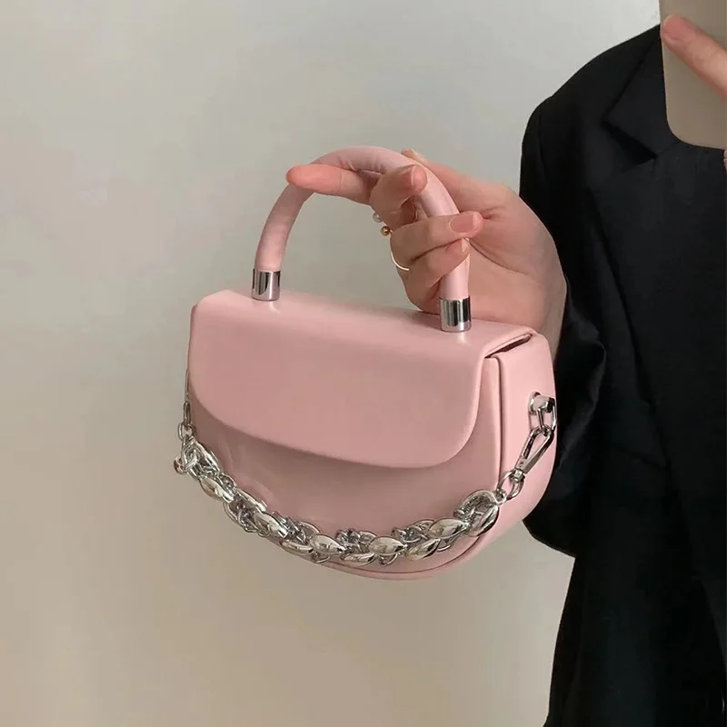 

Hot Selling China Wholesale One Shoulder Messenger Saddle chunky Chain Bags Women Handbags Ladies Small Square Bag 2023