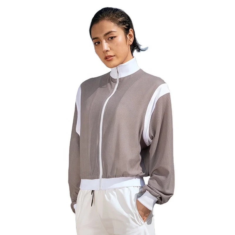 

2021 Wholesale Spring and Autumn Pure Color Top Loose Yoga Sports Jacket Casual Yoga Coat For Women, Customized colors