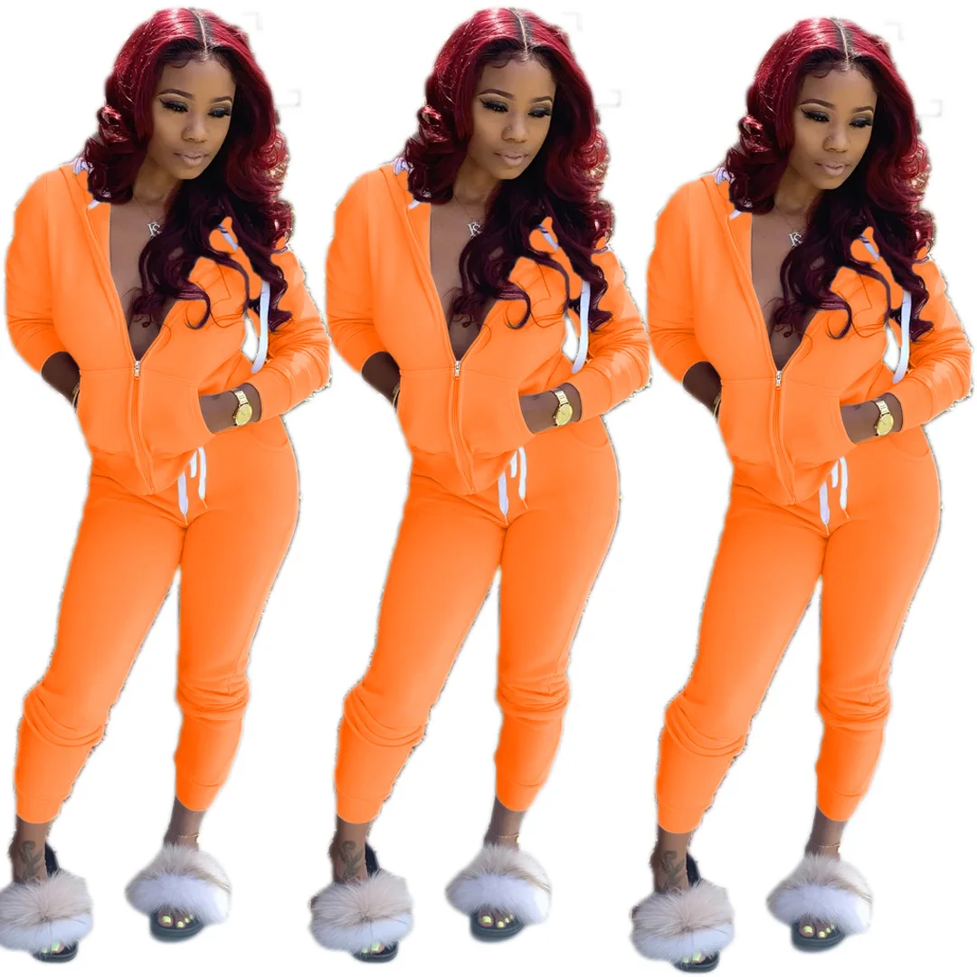 

2020 Custom Logo Tracksuit Crop Tops Sweatshirt And Jogging Sweatsuit 2 Piece Set Women Velvet Tracksuits For Women