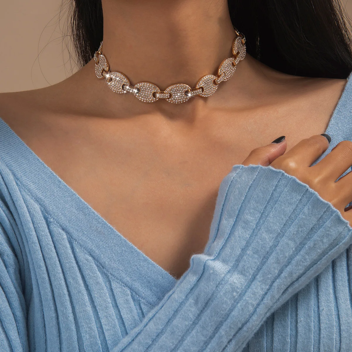 

Elegant temperament full of diamond-studded chain necklace female personality pig nose buckle adjusting buckle necklace