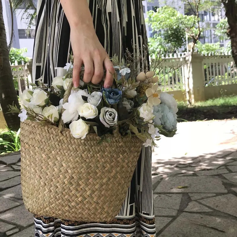 

Travel vacation flower woven bag portable beach bag