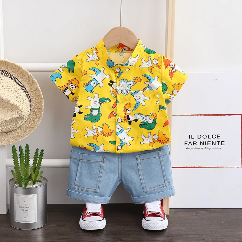 

Boys' summer short-sleeved printed shirts and bulletless denim shorts suits are everyday clothes for kids that can be taken apar, Picture