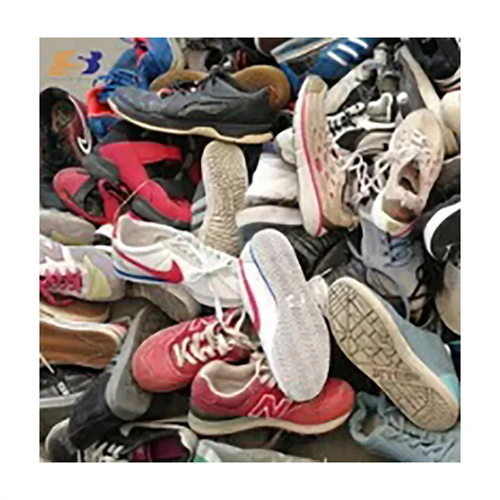 

90% Of Old and New Classic Stylish Used Clothes Second Hand Clothing