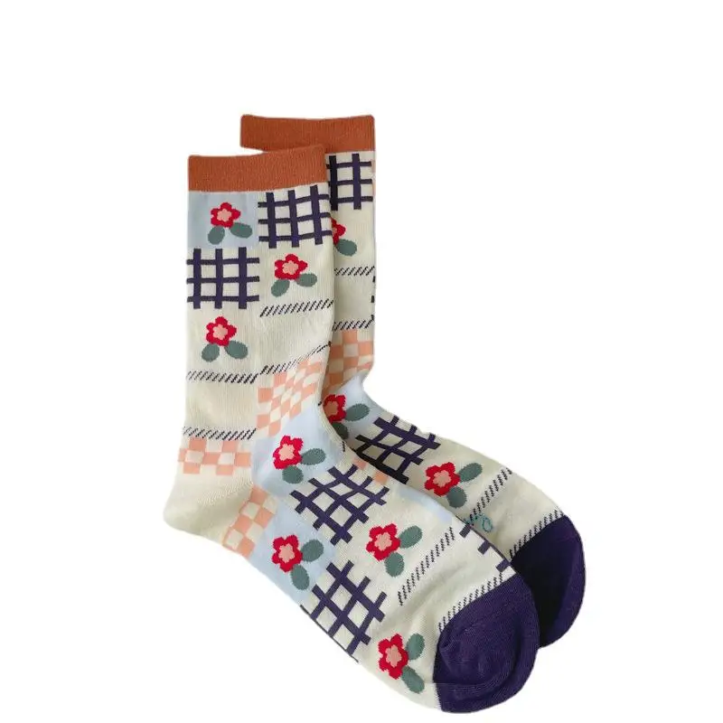 

HH141 Wholesale Winter Cute Stockings Fashion Thicken Japanese Printed Socks High Elastic Woman Cotton Cartoon Socks