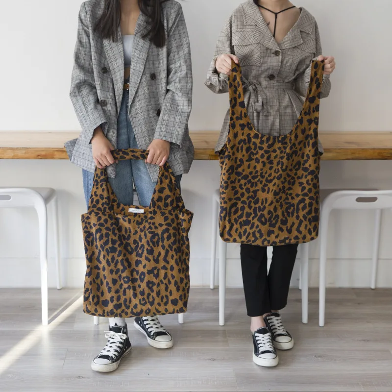 

2021 Leopard designer print corduroy ladies handbags large capacity bag for women tote bag reusable folding shopping bag, Customized color