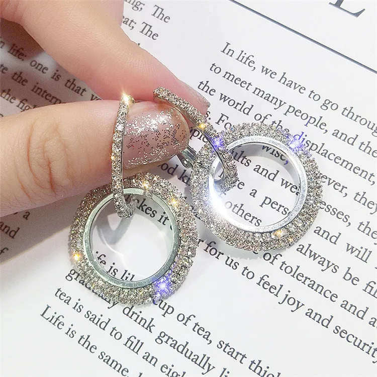 

925 Silver Needle Rhinestone Circle Long Earrings Temperament diamond Korean Personality All-Match Earrings, Picture shows