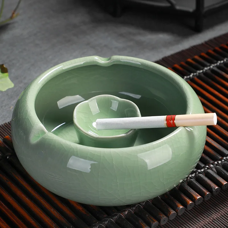 

Custom Logo cheap Smoking accessories Glossy Round green Ceramic Ashtrays for Bar Hotel Home outdoor Cigarette Cigar Ashtray