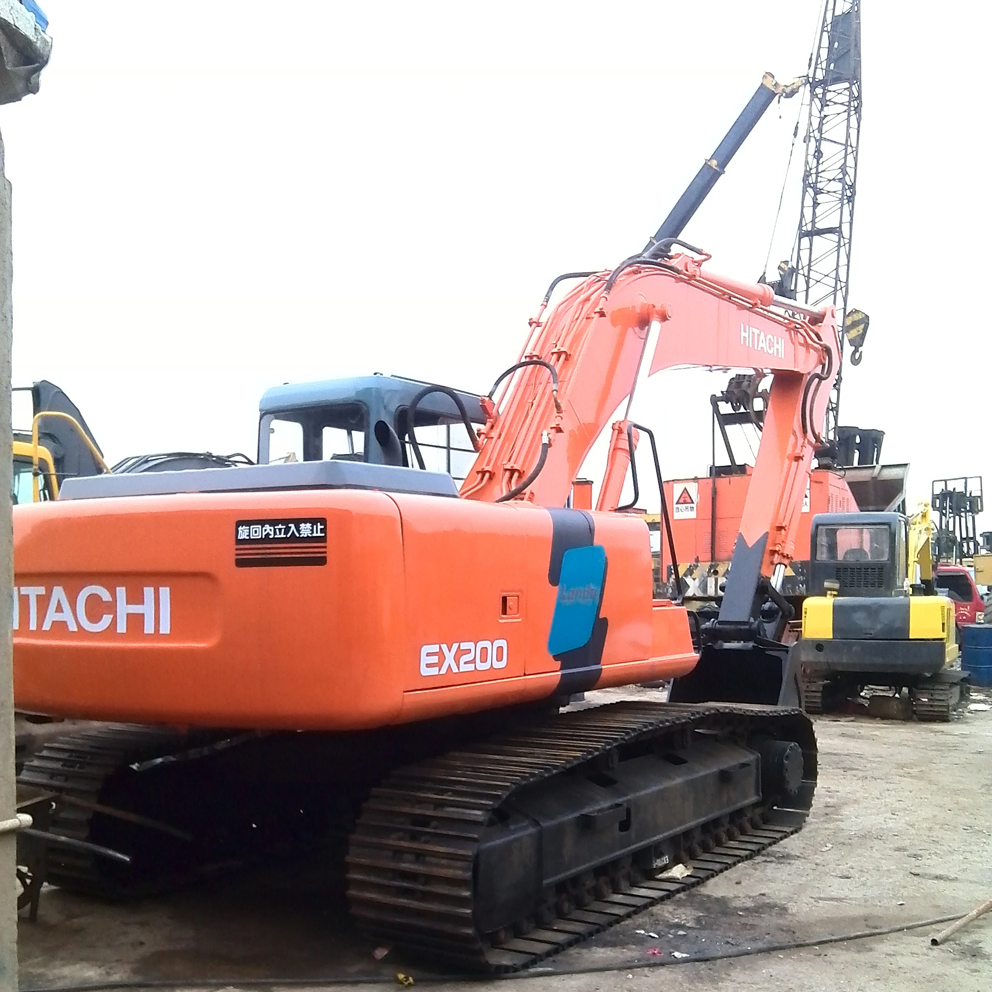 
20 tons japan original used hitachi excavator ex200 2 for sale  (62437776680)