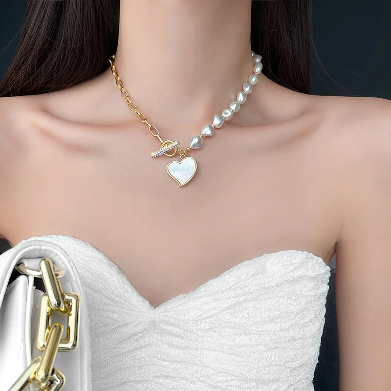 

2021 Korean Fashion Imitation Pearl Heart Necklace Clavicle Link Chain Crystal Baroque Pearl Shell Heart Necklace