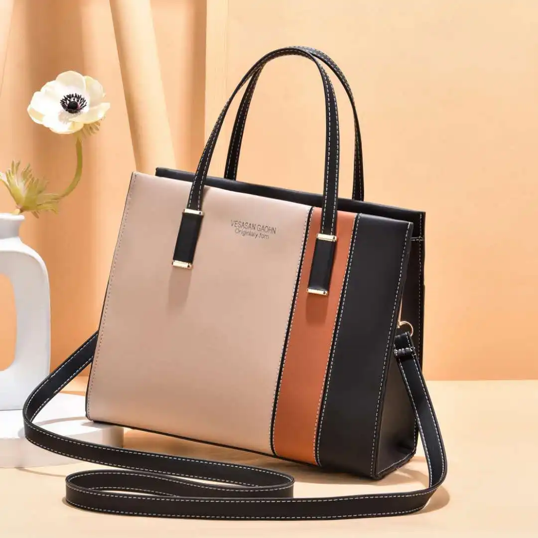 

2024 New Women's Fashion Postman Bag Contrast Soft Face Splicing Bag Single Shoulder Crossbody Bag Handbag